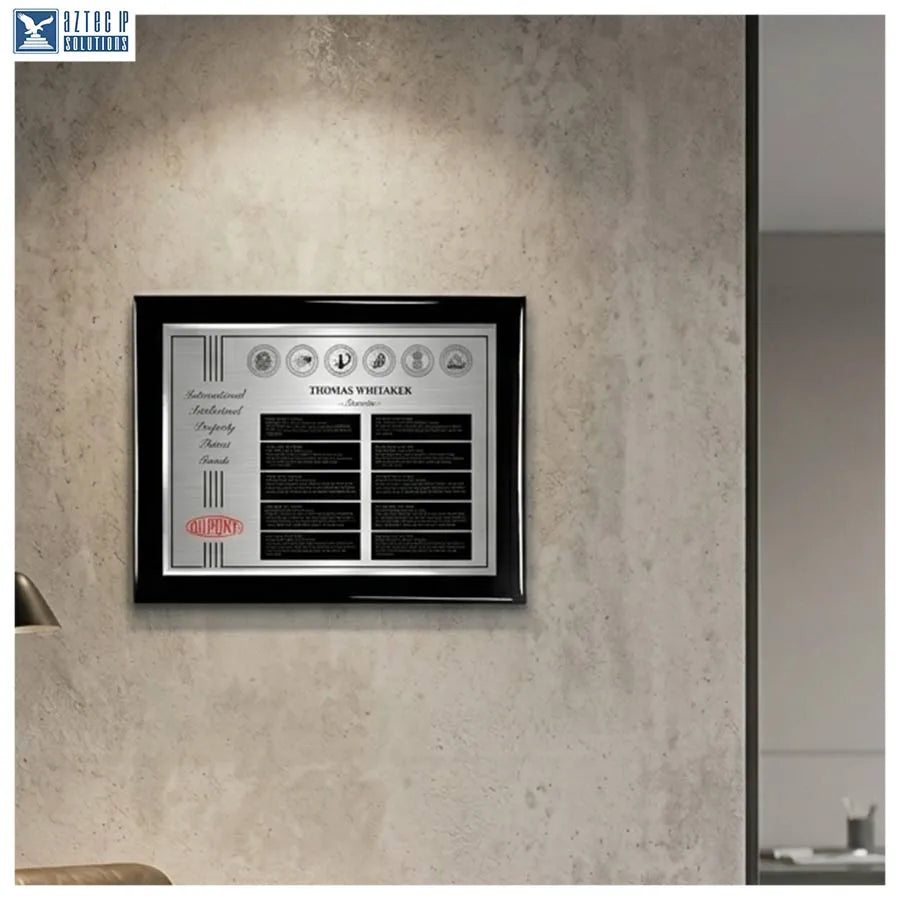 Patent recognition plaque