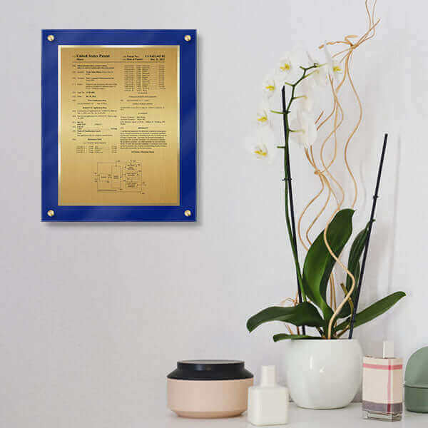 BL1-EZG15 Gold Patent Wall Display