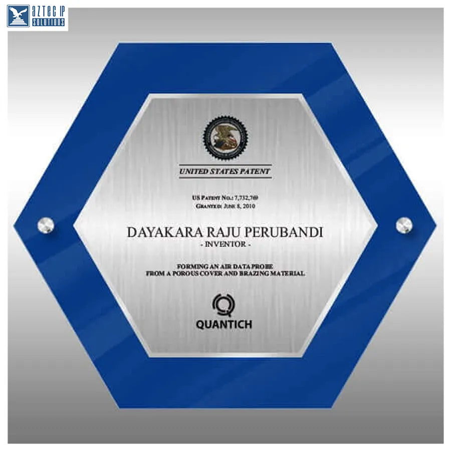 Hexagonal plaque