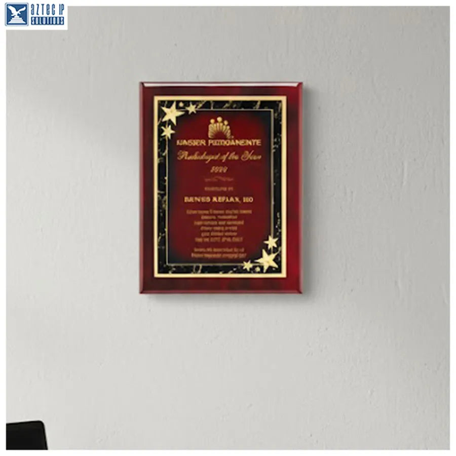 Personalized achievement plaque