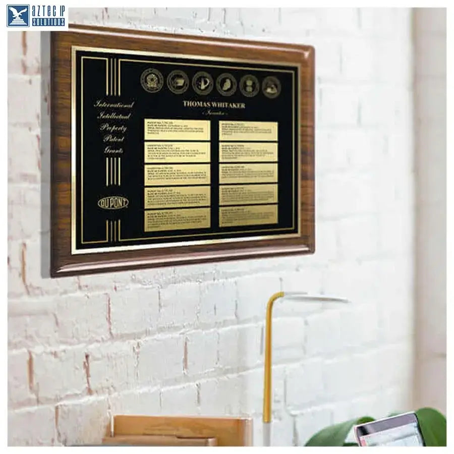 Patent recognition plaque