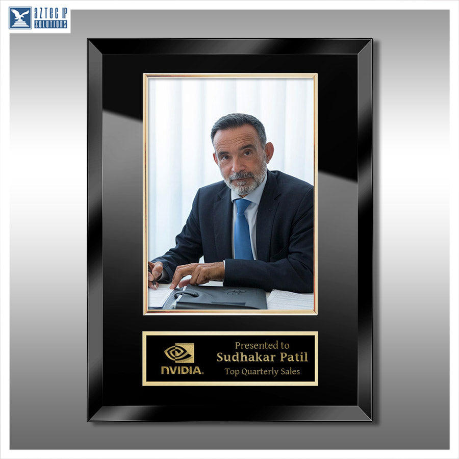 5 in x 7 in Photo | 9 in x 12 in Black Gold