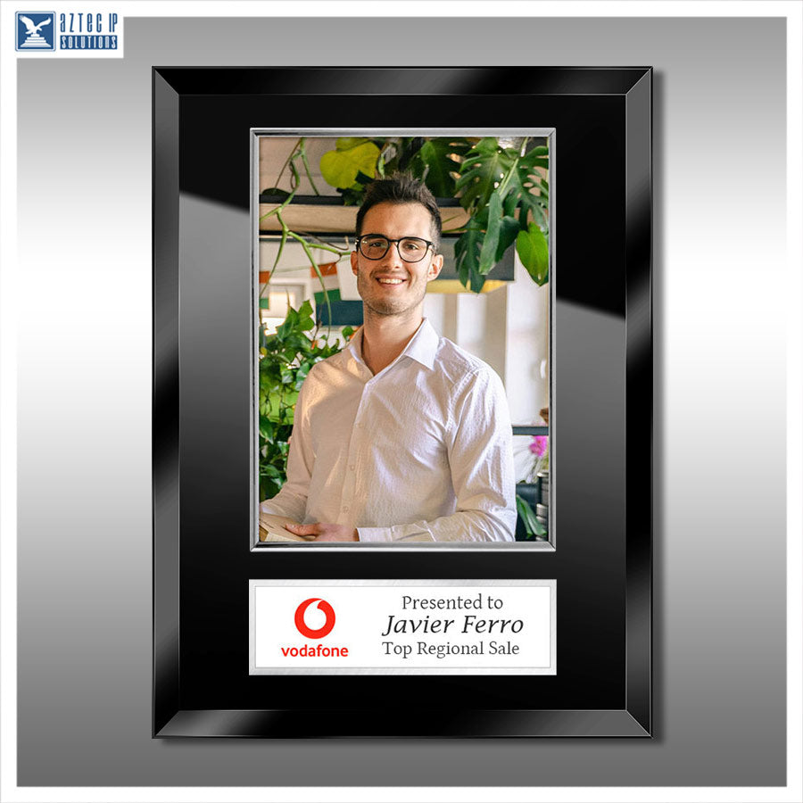 Photo Plaque - 5 in x 7 in Photo | 9 in x 12 in Black Glass - Portrait | BG-FP912EZG