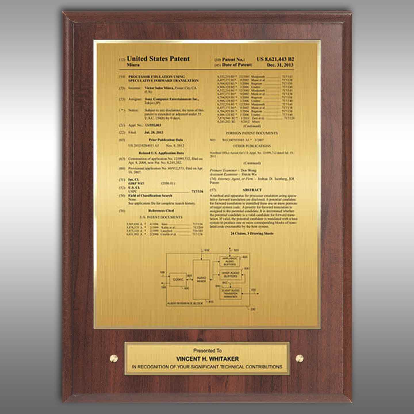 Custom patent recognition plaque