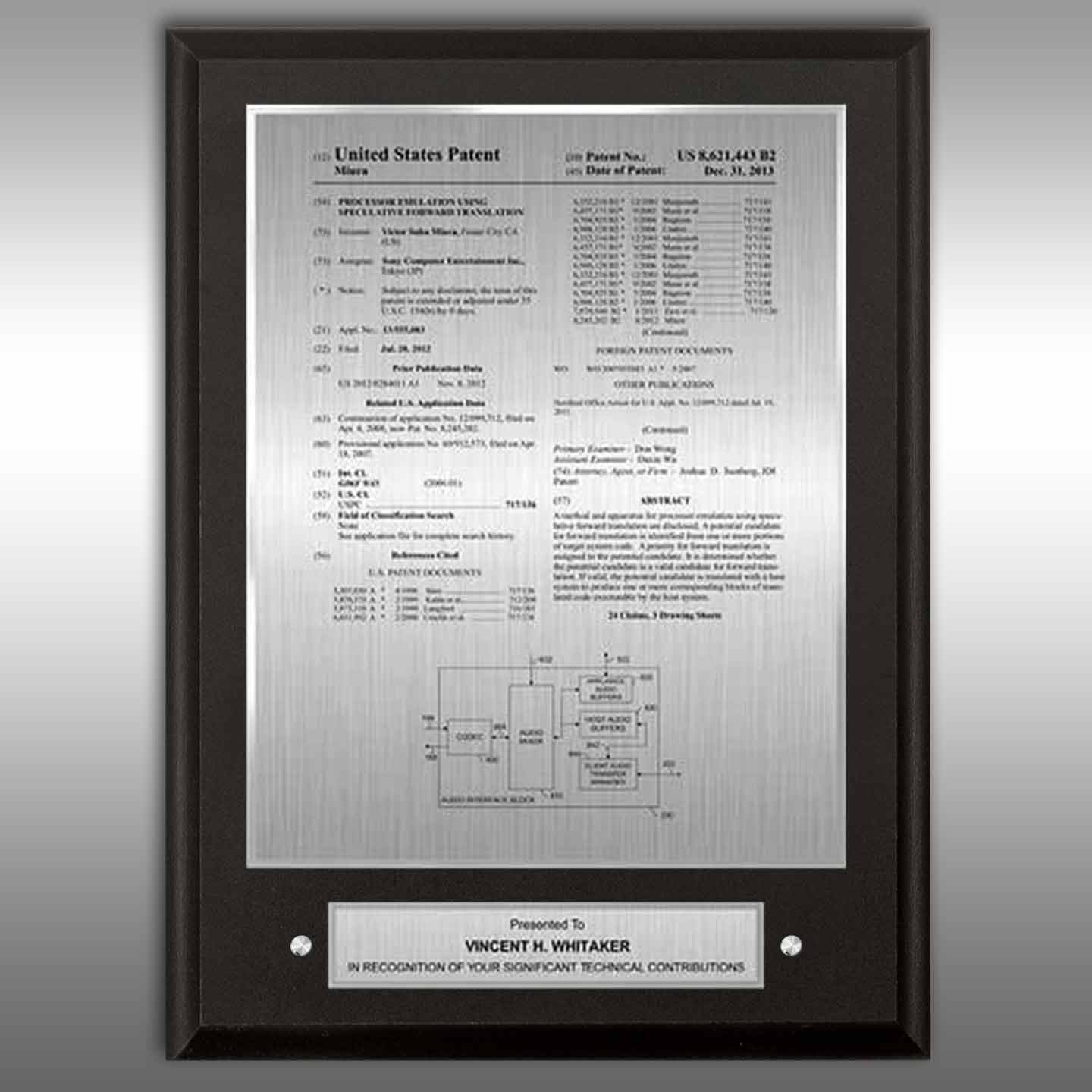 Custom patent recognition plaque