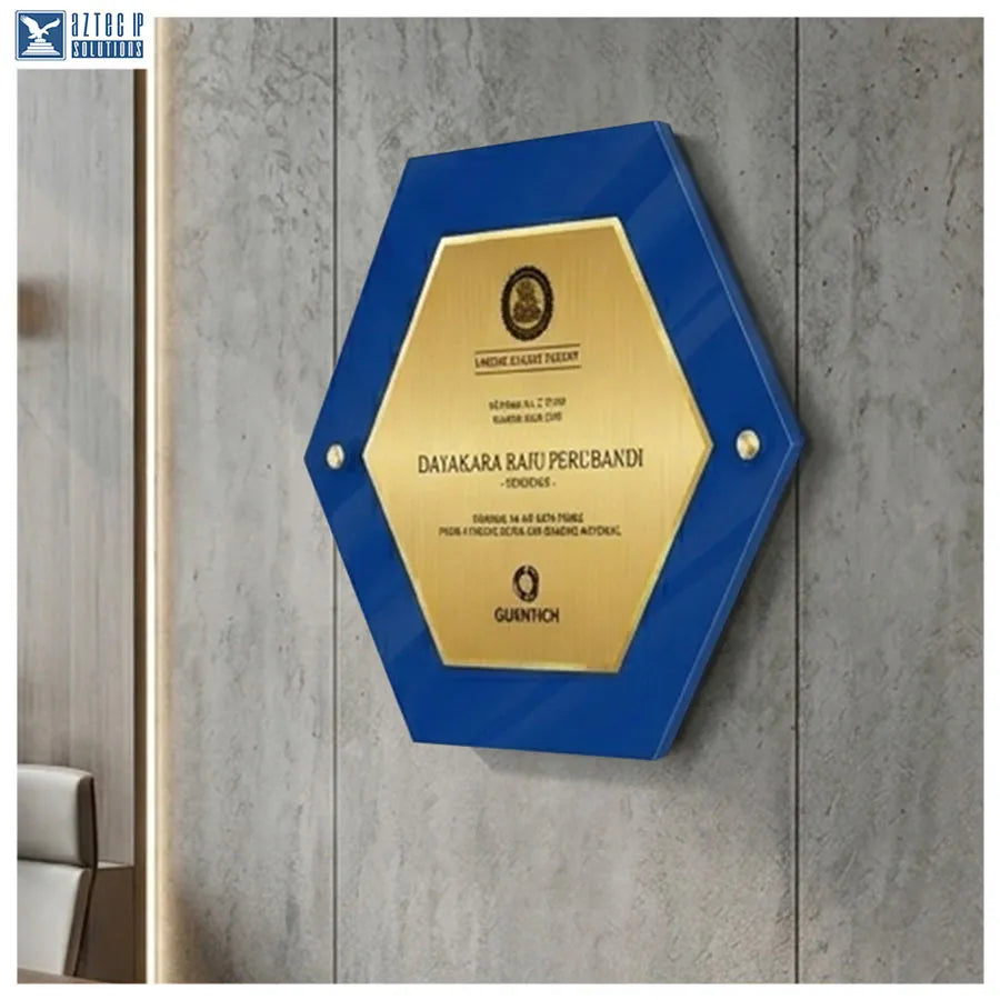 Blue patent display