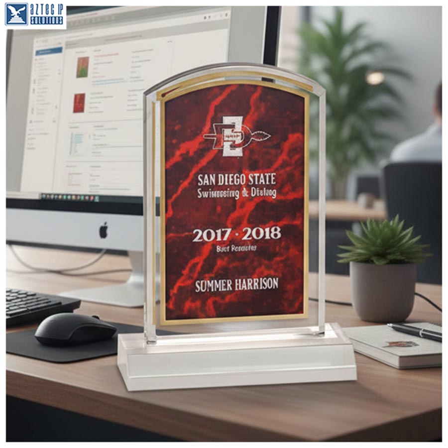 Arch top acrylic trophy